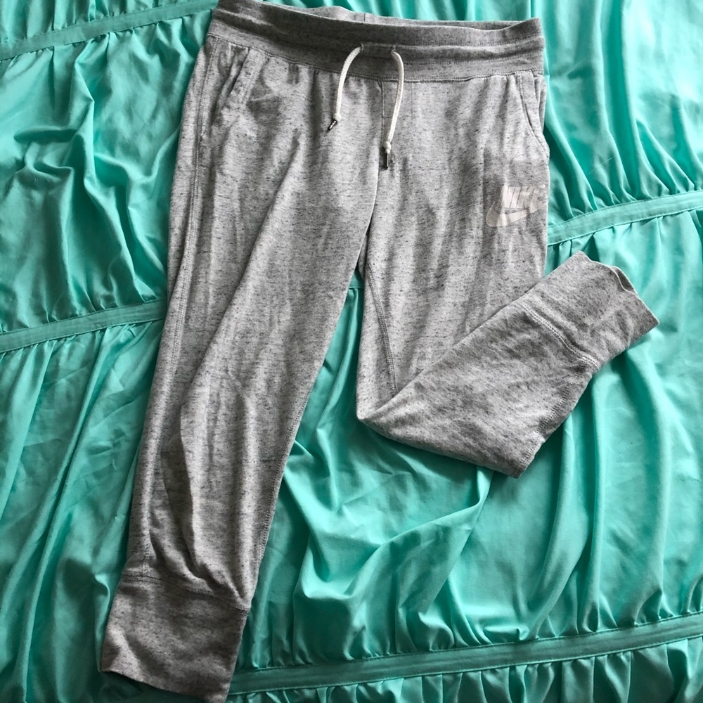 NIKE Joggers